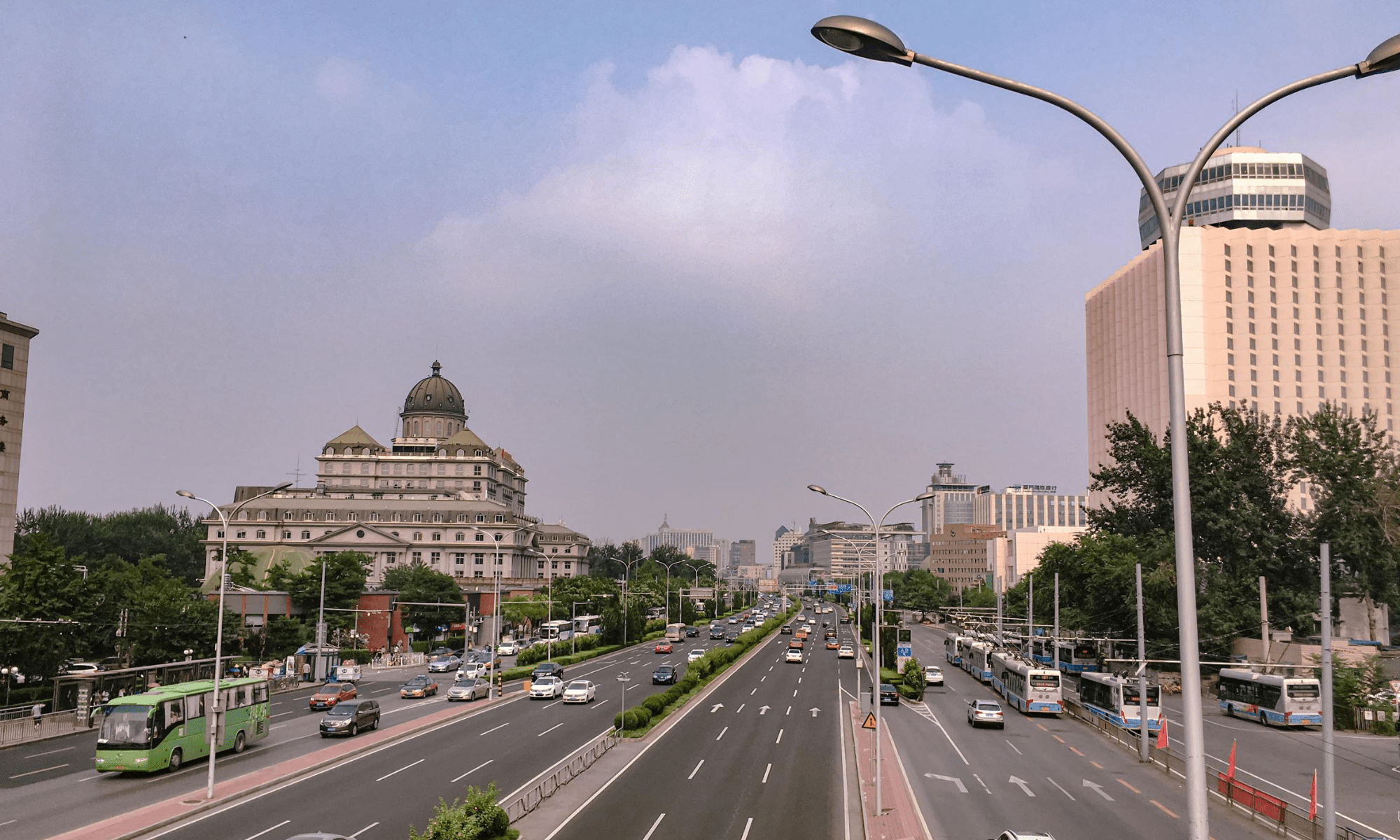 Reprise progressive des échanges entre la France et la Chine