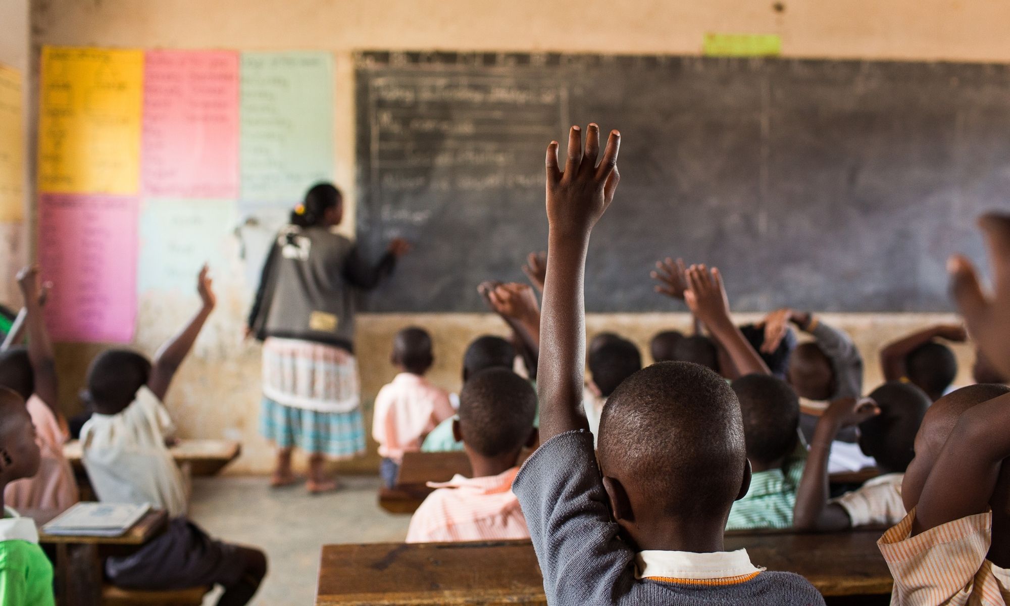 "Vivre ailleurs", sur RFI : une association pour la construction de bibliothèques scolaires en Afrique