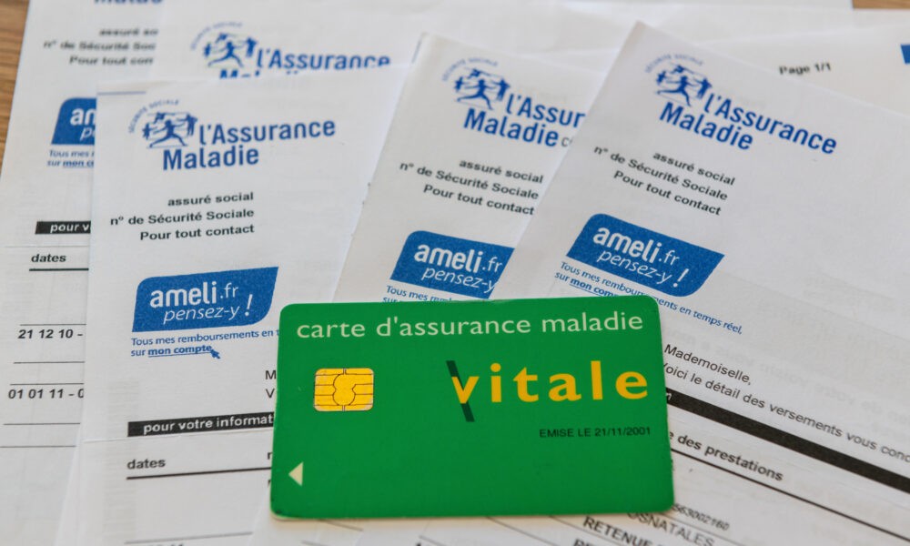 Assurance-maladie : que faut-il savoir avant son départ à l’étranger ?