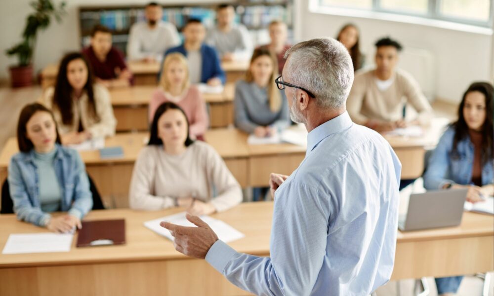 “Plus de 5000 enseignants ont créé leur profil sur Profs du monde”