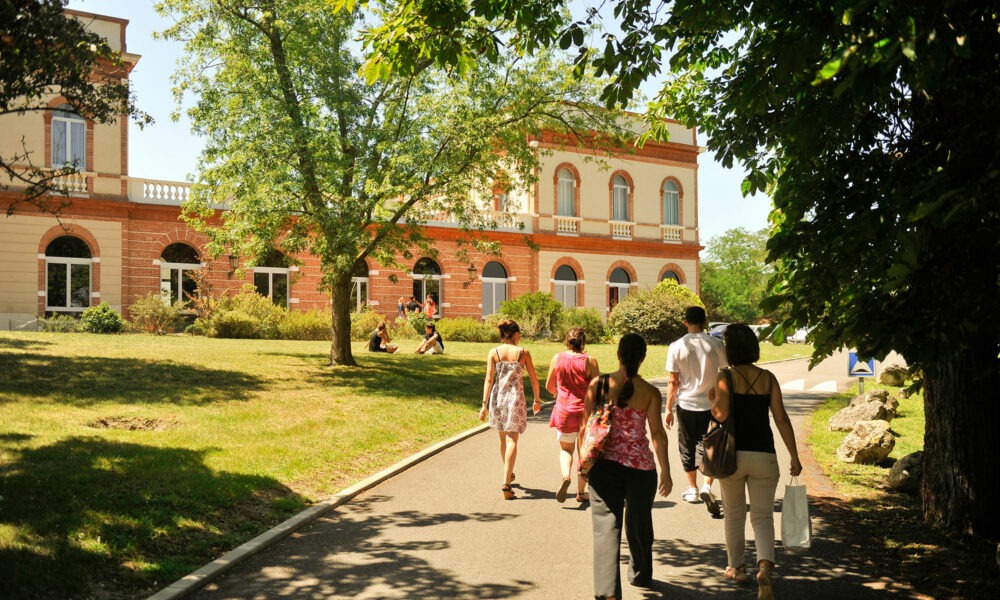 L’Ecole d’Ingénieurs de PURPAN, pour celles et ceux qui veulent (continuer à) agir.