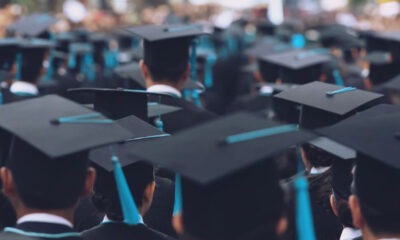 Visa, doctorat et toge … l’envers du décor universitaire aux États-Unis avec Olivier Leblond