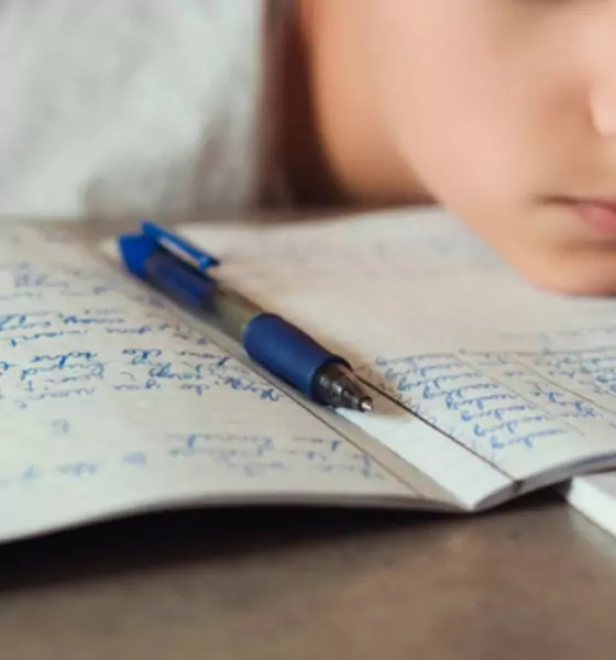 Divan d’ailleurs : Quand l’apprentissage d’une nouvelle langue est difficile