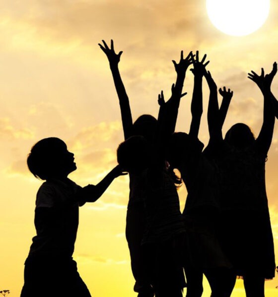 Podcast French Expat : « Grandir entre deux pays : ces enfants qui apprennent à vivre "entre ici et là-bas" »