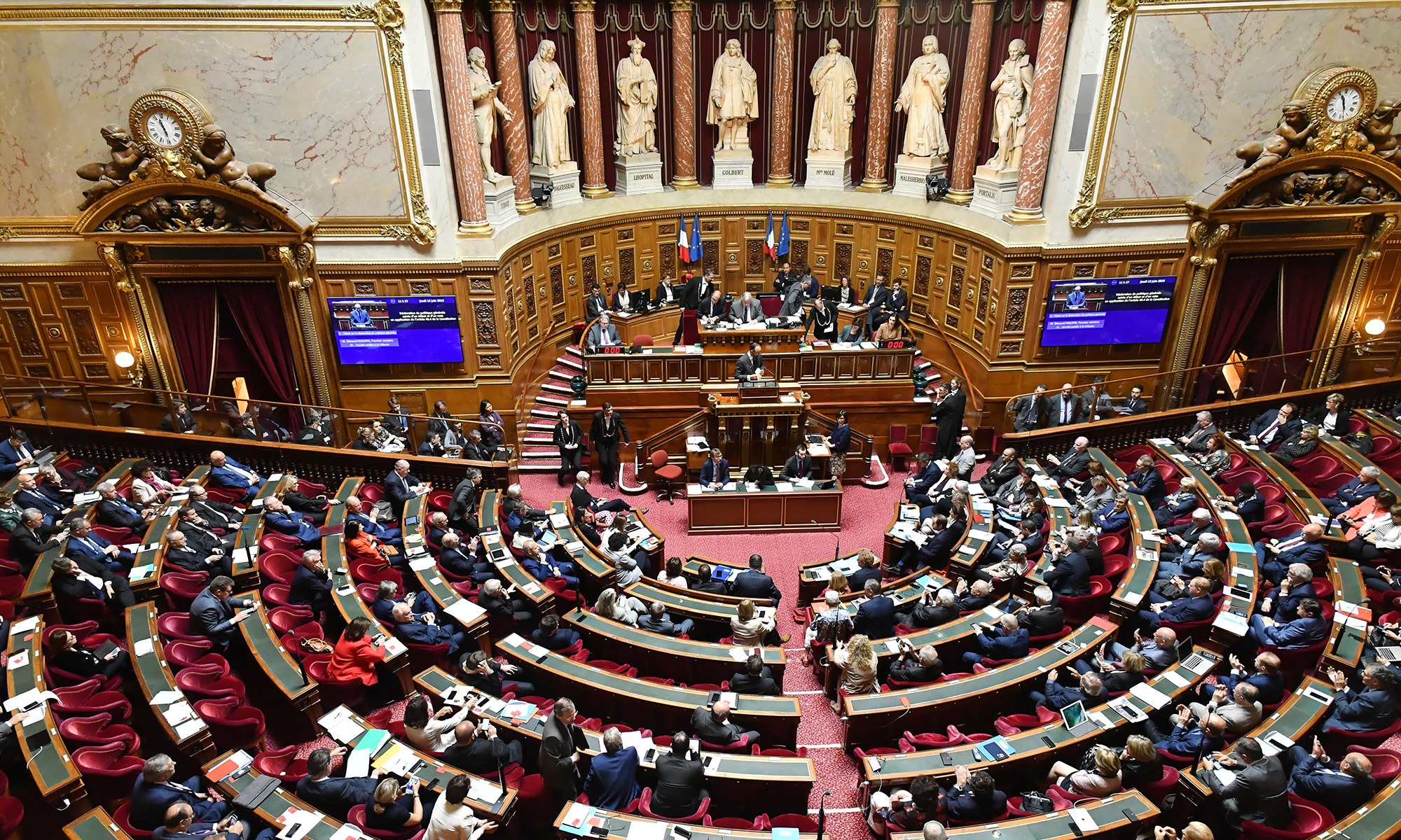 Élections consulaires : un scrutin local… aux enjeux nationaux ?