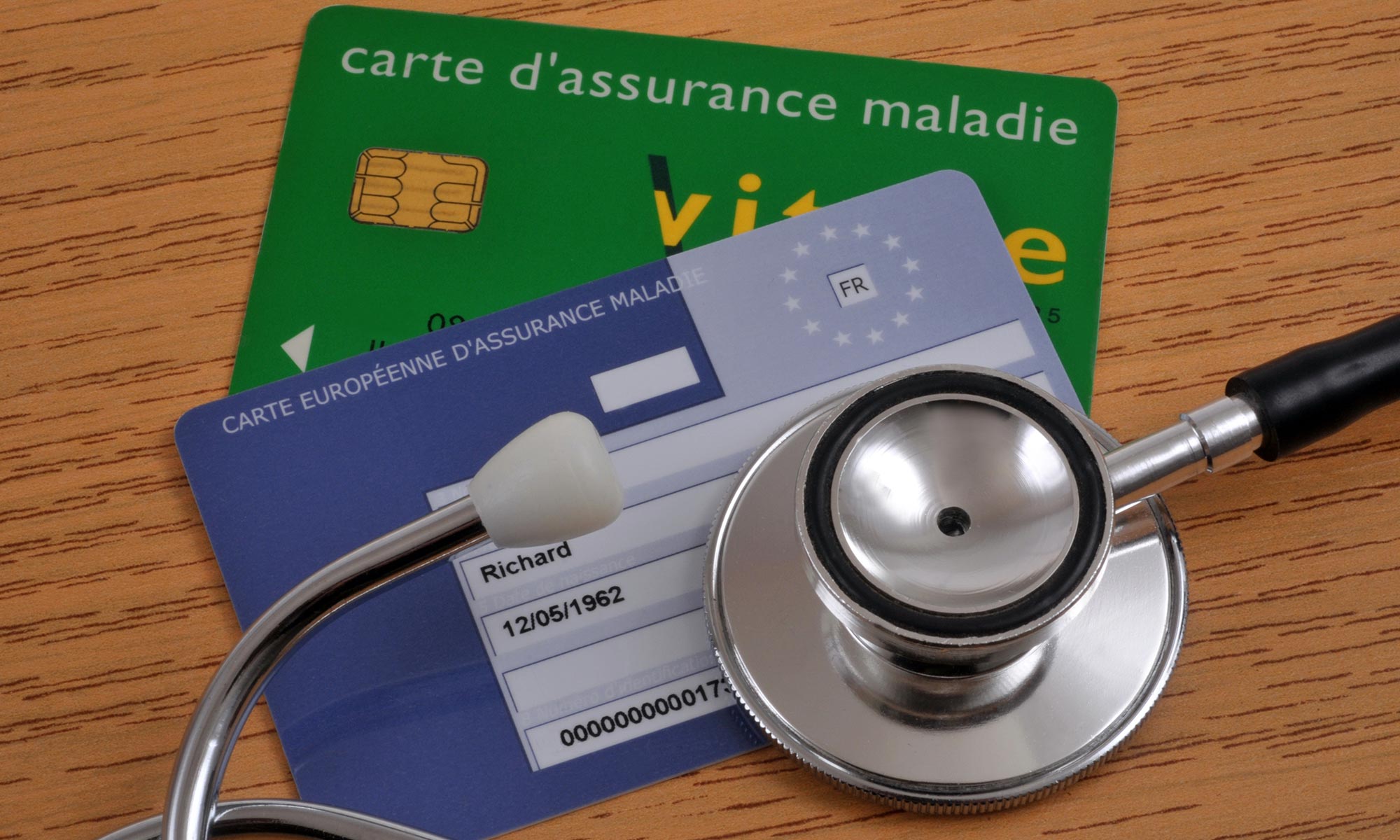 Peut-on vraiment imaginer une carte Vitale mondiale ?