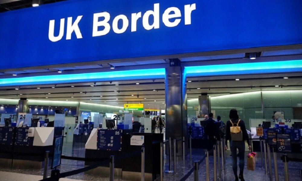 Comment utiliser ses deux passeports, français et britannique, pour voyager