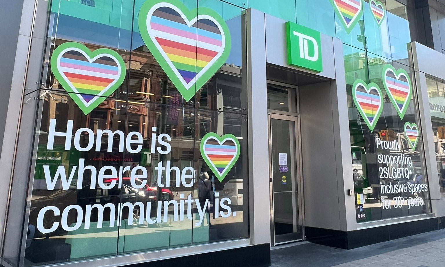 Le Canada est-il vraiment gay-friendly ?
